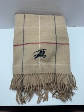 Burberry Check Pattern Wool Lap Blanket with fringed hem